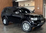 Mitsubishi Pajero Dakar 4×4 3.2 Diesel (7 Lugares – Automática)