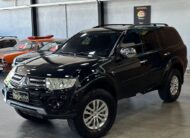 Mitsubishi Pajero Dakar 4×4 3.2 Diesel (7 Lugares – Automática)
