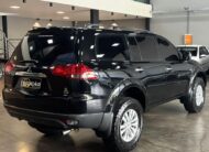 Mitsubishi Pajero Dakar 4×4 3.2 Diesel (7 Lugares – Automática)