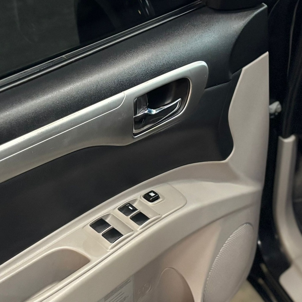 Mitsubishi Pajero Dakar 4×4 3.2 Diesel (7 Lugares – Automática)