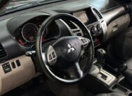 Mitsubishi Pajero Dakar 4×4 3.2 Diesel (7 Lugares – Automática)