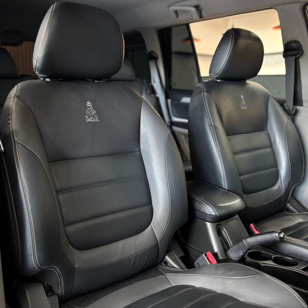 Mitsubishi Pajero Dakar 4×4 3.2 Diesel (7 Lugares – Automática)