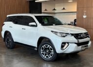 Toyota Hilux SW4 SRX 2.8 Diesel 4×4 (7 Lugares – Impecável)