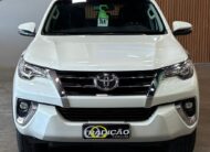 Toyota Hilux SW4 SRX 2.8 Diesel 4×4 (7 Lugares – Impecável)