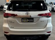 Toyota Hilux SW4 SRX 2.8 Diesel 4×4 (7 Lugares – Impecável)