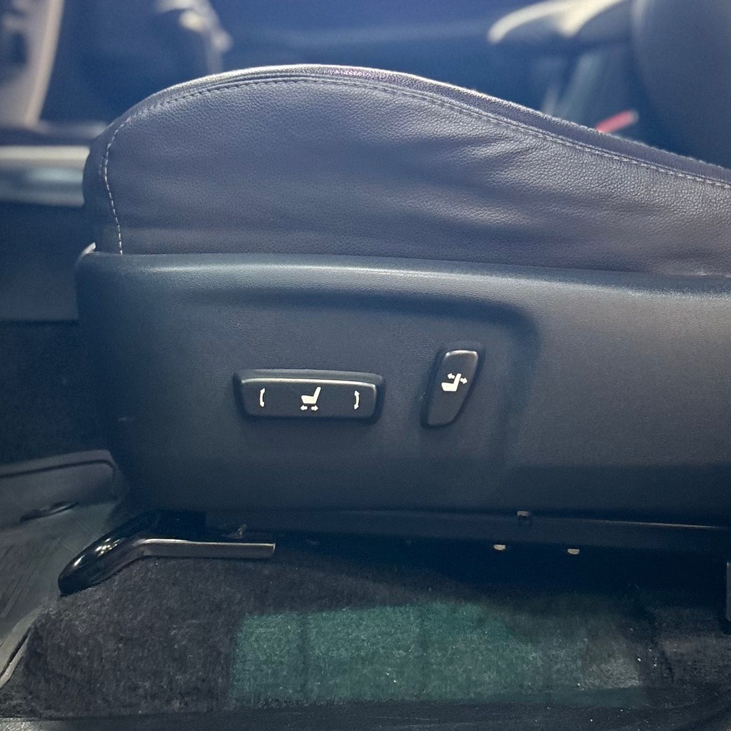 Toyota Hilux SW4 SRX 2.8 Diesel 4×4 (7 Lugares – Impecável)