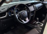 Toyota Hilux SW4 SRX 2.8 Diesel 4×4 (7 Lugares – Impecável)