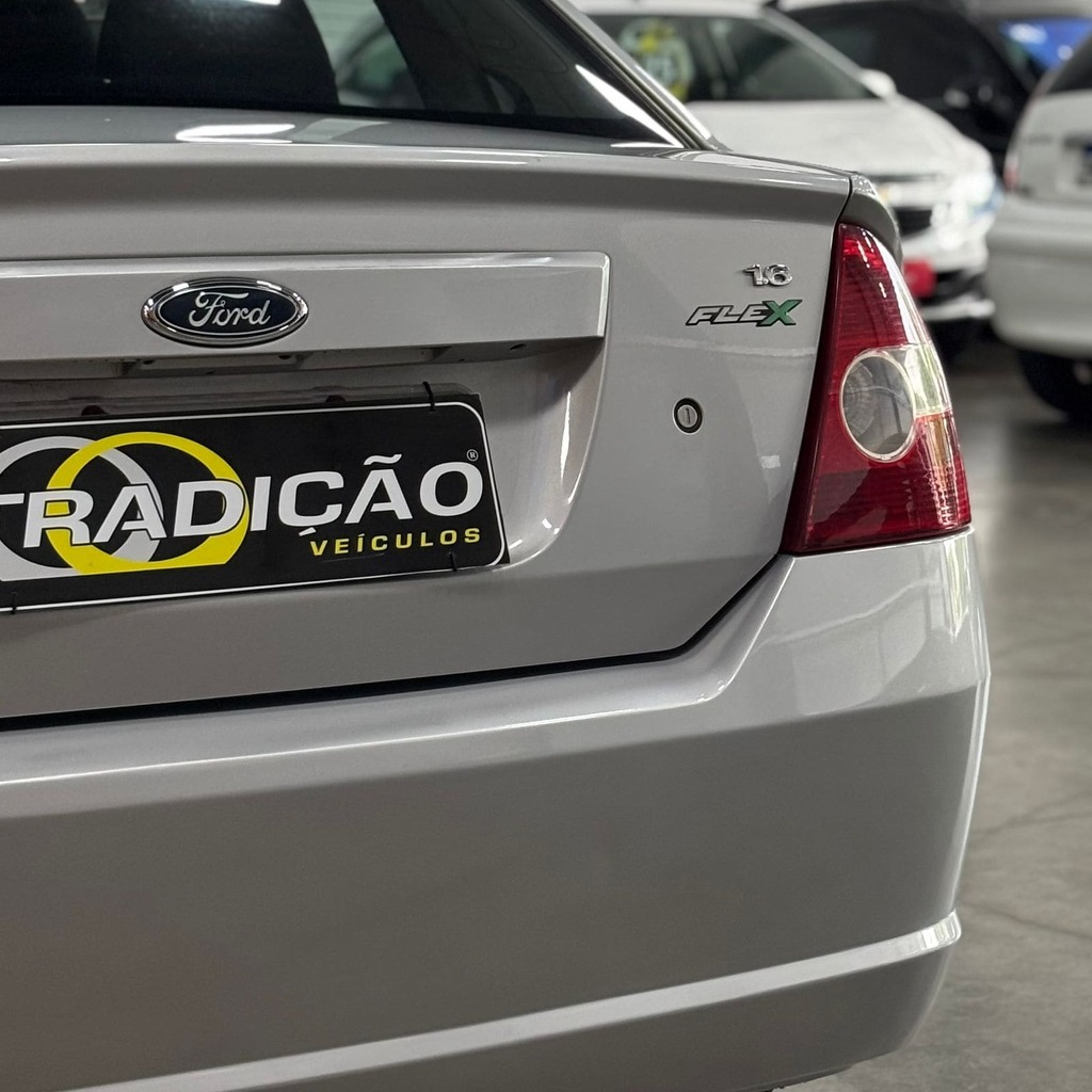 Ford Fiesta Class Sedan 1.6 Flex (Impecável – Completo)