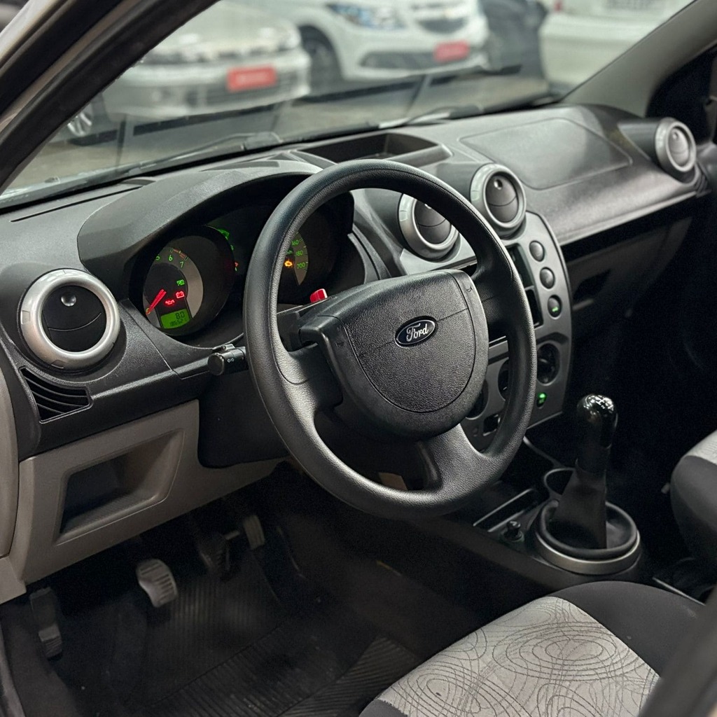Ford Fiesta Class Sedan 1.6 Flex (Impecável – Completo)