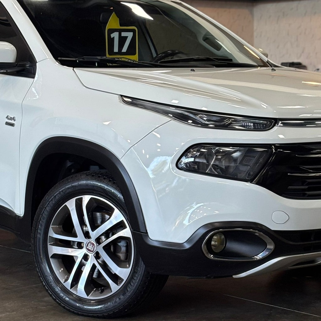 Fiat Toro Freedom 4×4 2.0 Diesel (Impecável – Manual – Completa)
