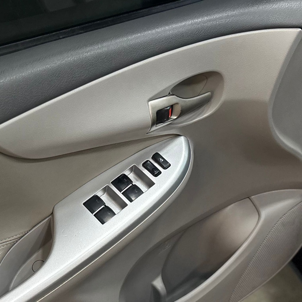 Toyota Corolla XEi Flex 1.8 (Impecável – Completíssimo)