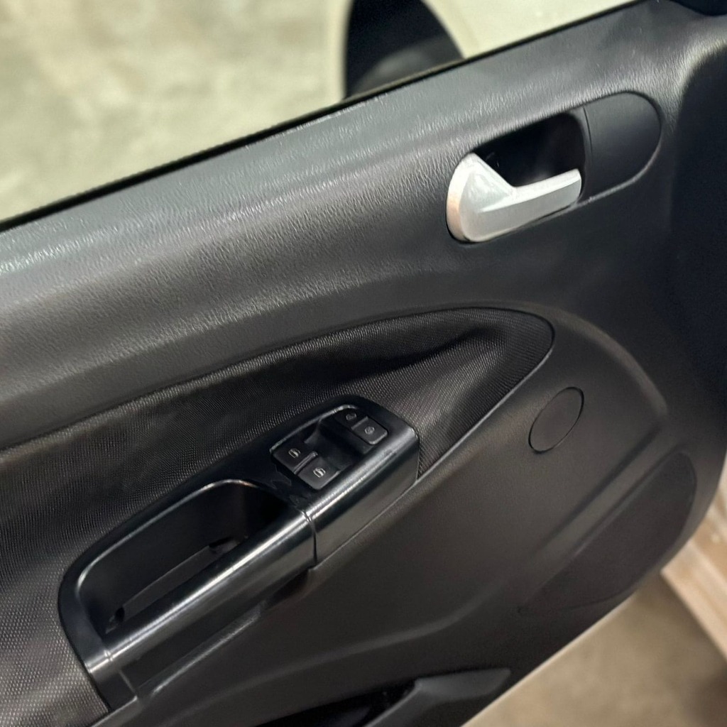 Volkswagen Gol MPi 1.0 Flex 4P (Completo – Manual)