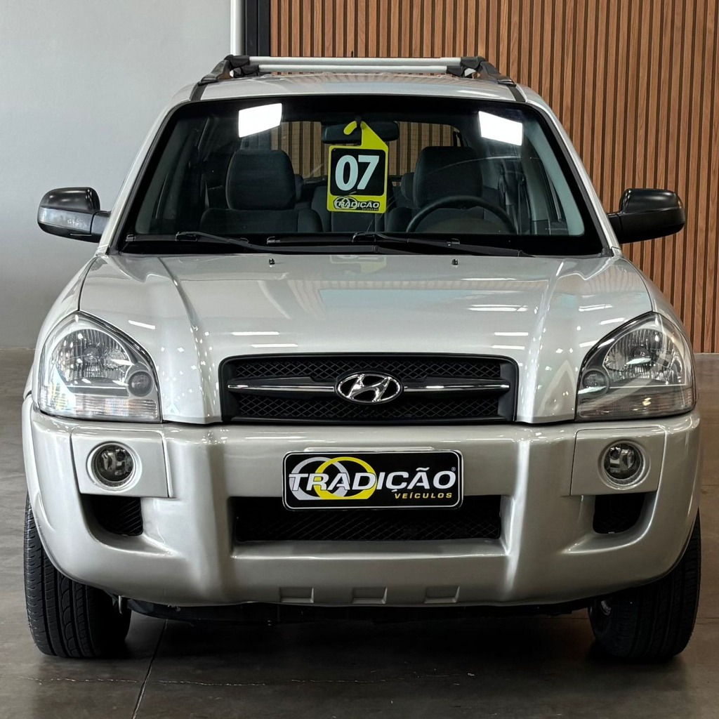 Hyundai Tucson GL 2.0 (Automática – Impecável)