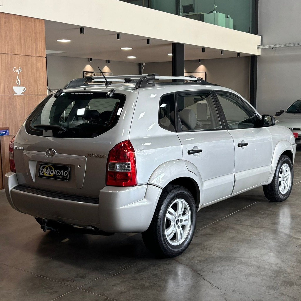 Hyundai Tucson GL 2.0 (Automática – Impecável)