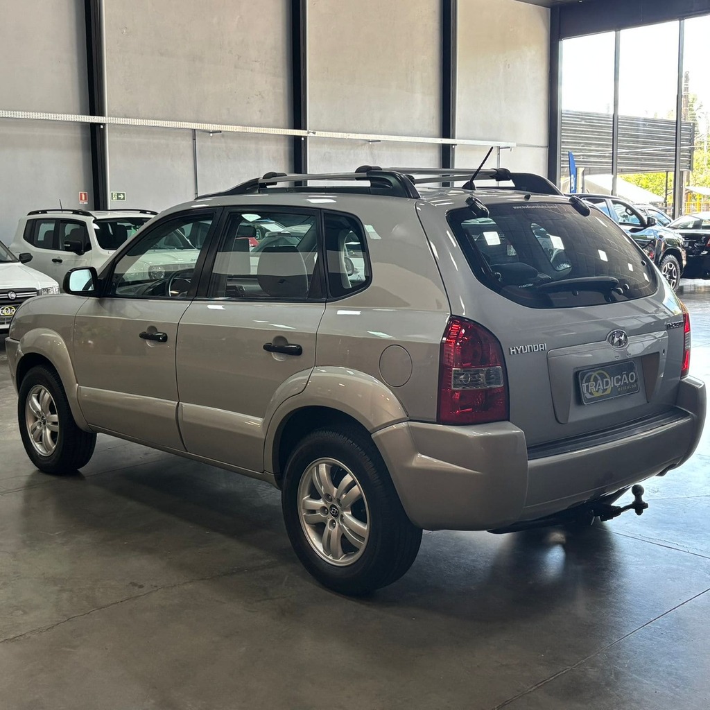 Hyundai Tucson GL 2.0 (Automática – Impecável)