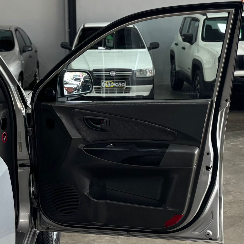 Hyundai Tucson GL 2.0 (Automática – Impecável)