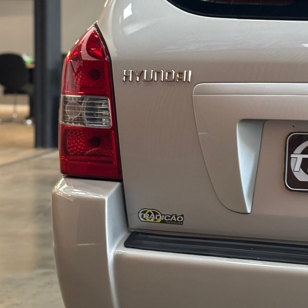 Hyundai Tucson GL 2.0 (Automática – Impecável)