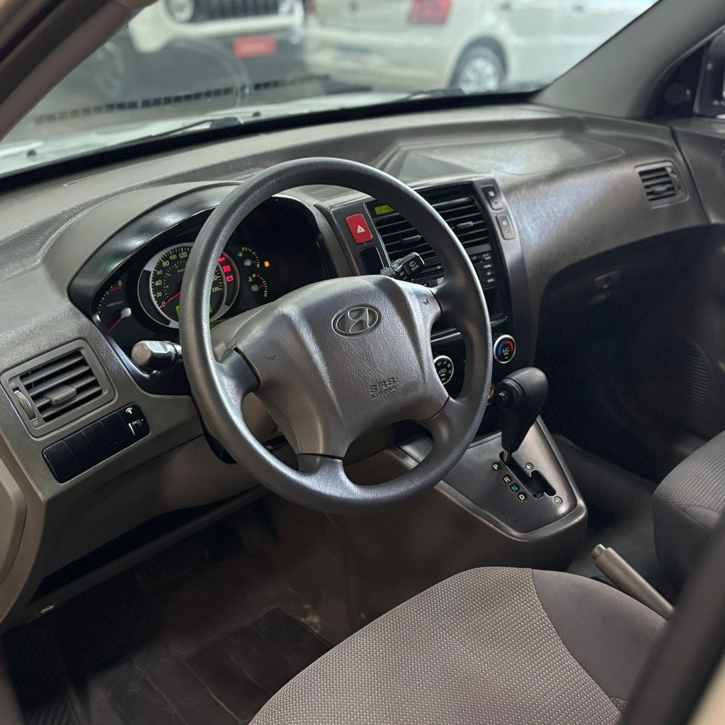 Hyundai Tucson GL 2.0 (Automática – Impecável)