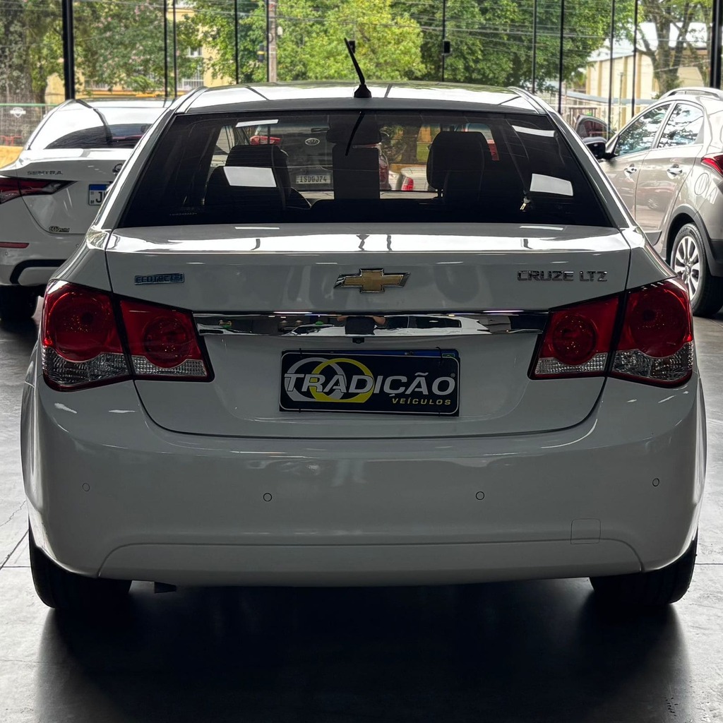Chevrolet Cruze Sedan LTZ 1.8 Flex Aut (Impecável – 128 Mil Kms)