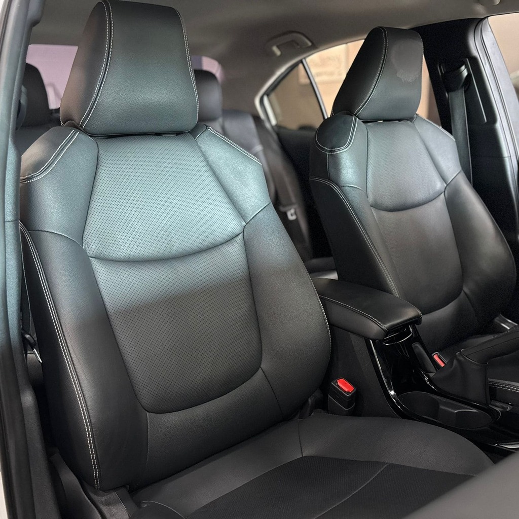 Toyota Corolla Altis Hybrid 1.8 Aut (Impecável – Garantia de Fábrica)