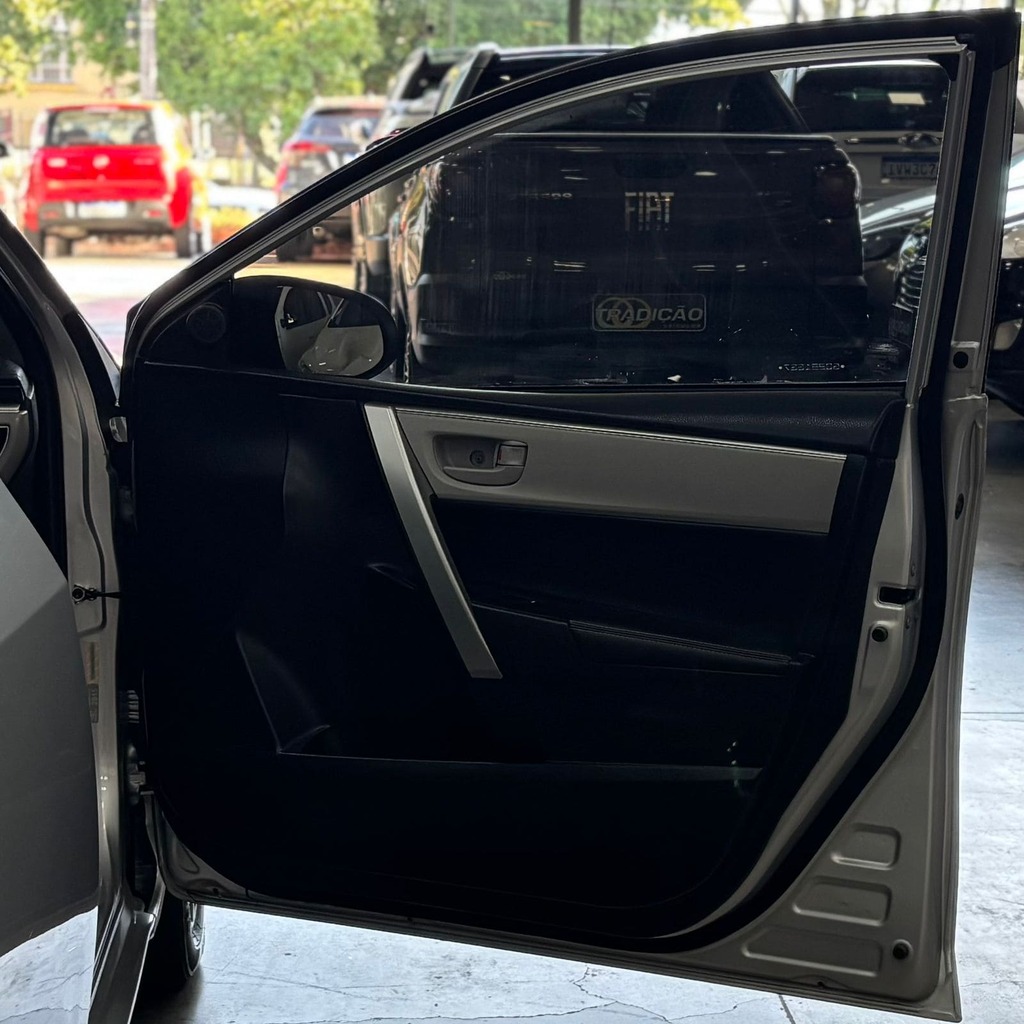 Toyota Corolla XEi 2.0 Flex Aut (Impecável – Interna Clara)
