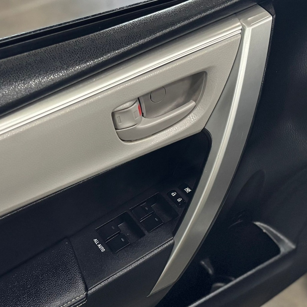 Toyota Corolla XEi 2.0 Flex Aut (Impecável – Interna Clara)
