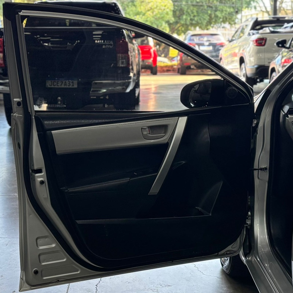 Toyota Corolla XEi 2.0 Flex Aut (Impecável – Interna Clara)