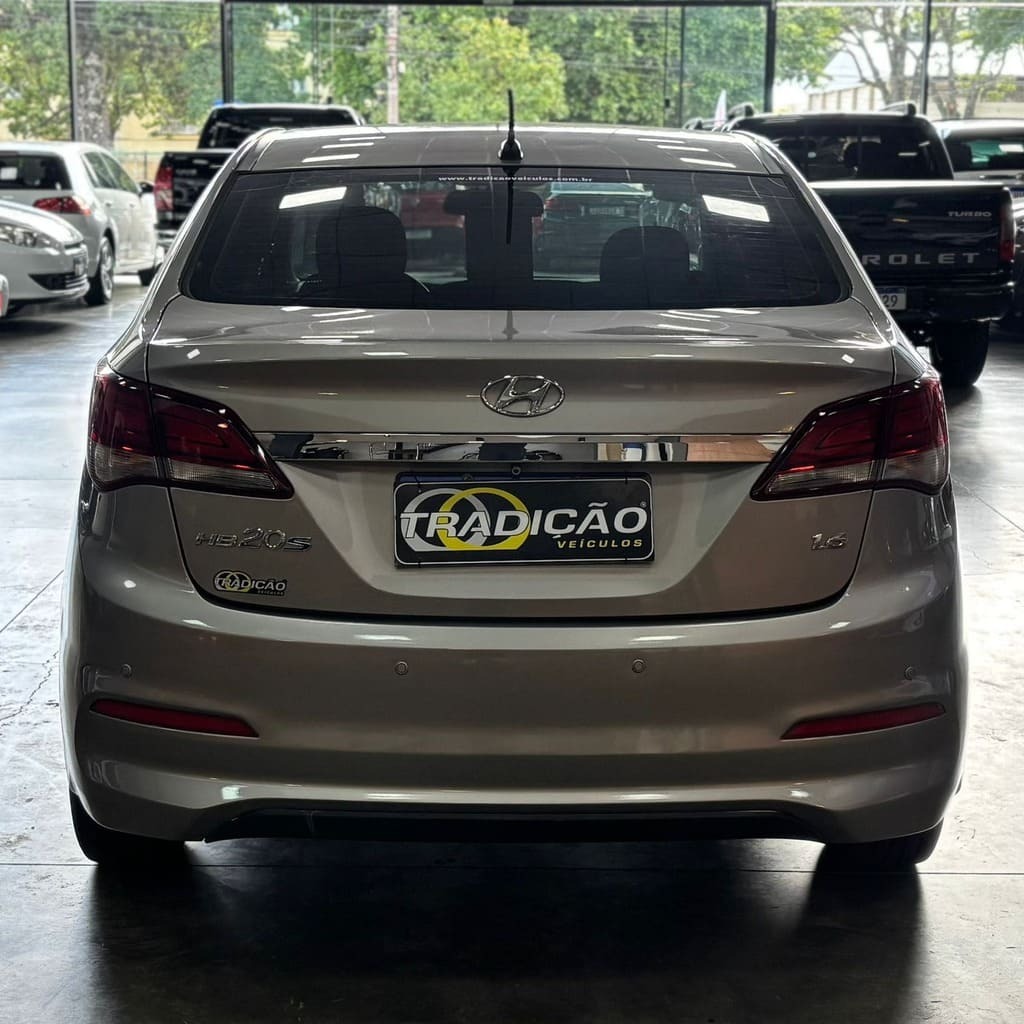 Hyundai Hb20s Comfort 1.6 Flex 6M (Completo – Manual – Impecável)