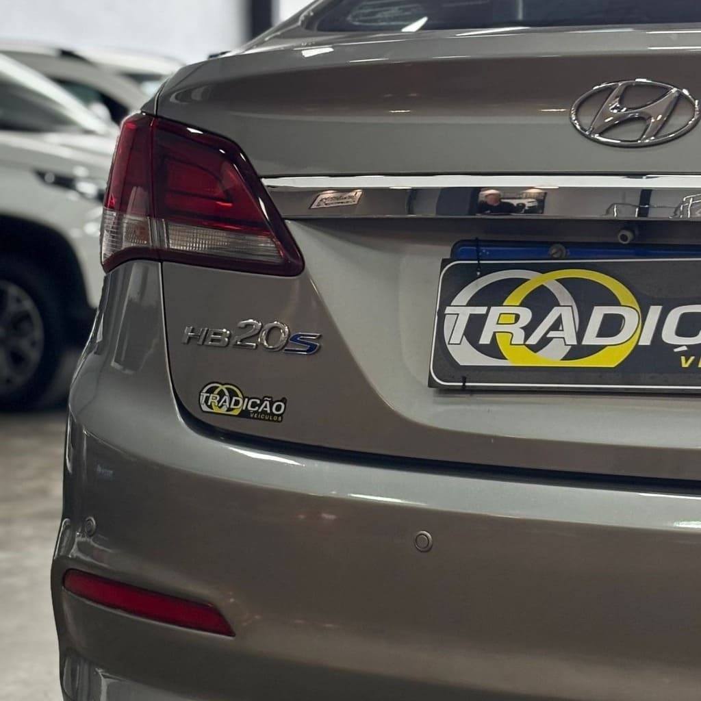Hyundai Hb20s Comfort 1.6 Flex 6M (Completo – Manual – Impecável)