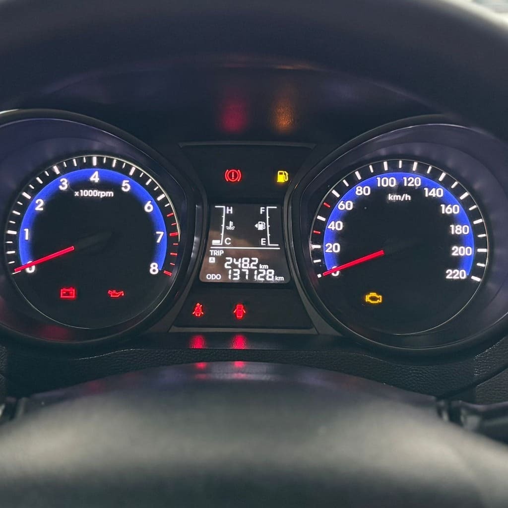 Hyundai Hb20s Comfort 1.6 Flex 6M (Completo – Manual – Impecável)