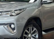Toyota Hilux Sw4 Srx 4×4 2.8 Diesel Aut (5 Lugares – Interna Terracota – Impecável)