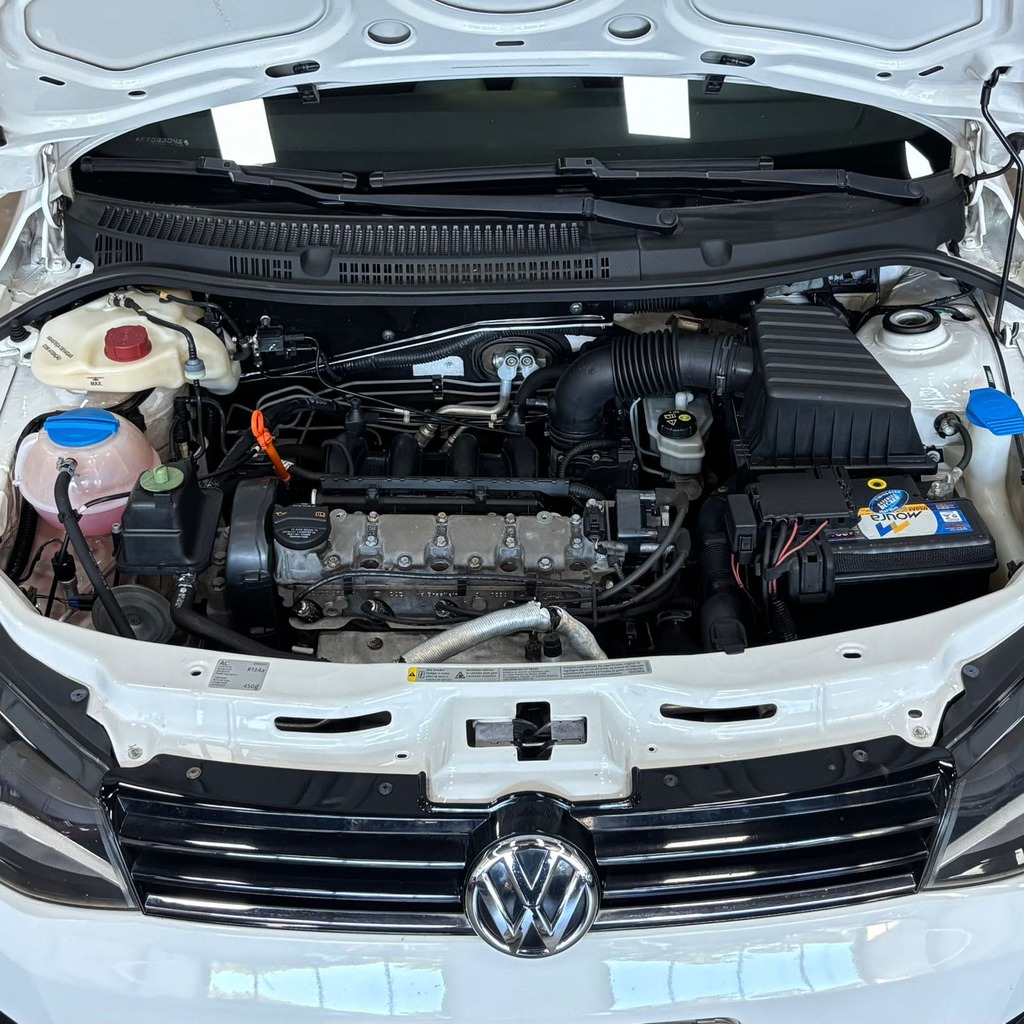 Volkswagen Voyage Highline 1.6 Flex Manual 4P (Impecável – Completo)