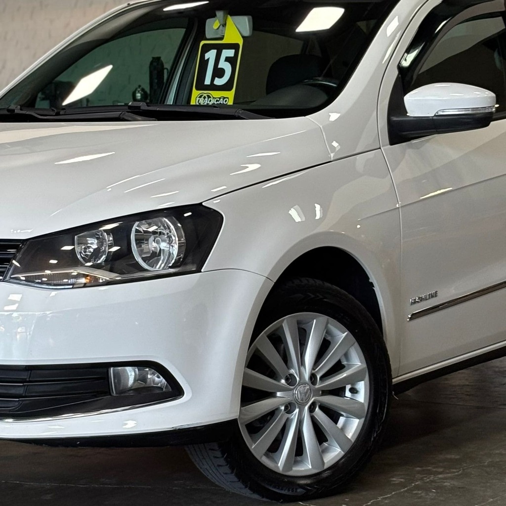 Volkswagen Voyage Highline 1.6 Flex Manual 4P (Impecável – Completo)