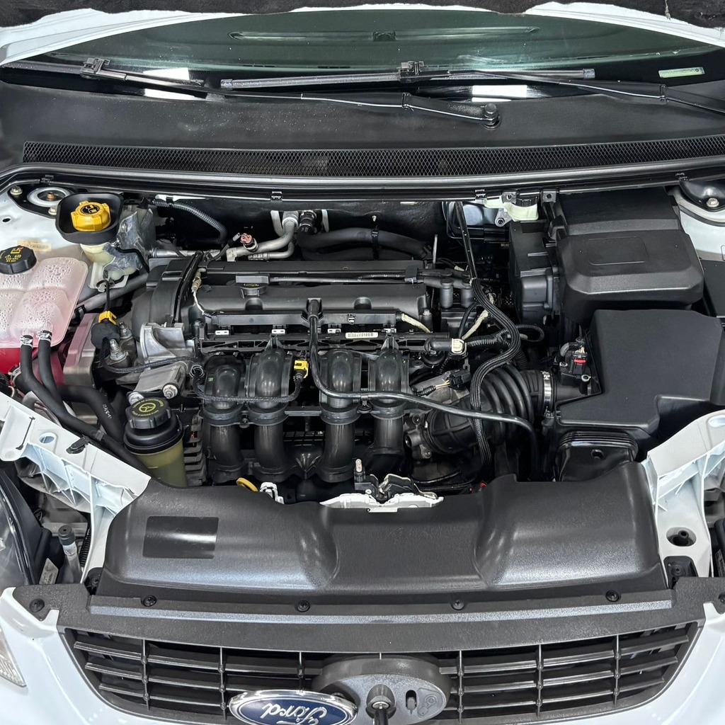 Ford Focus Hatch Glx 1.6 Flex 5M (Manual – Impecável – Interna em Couro)