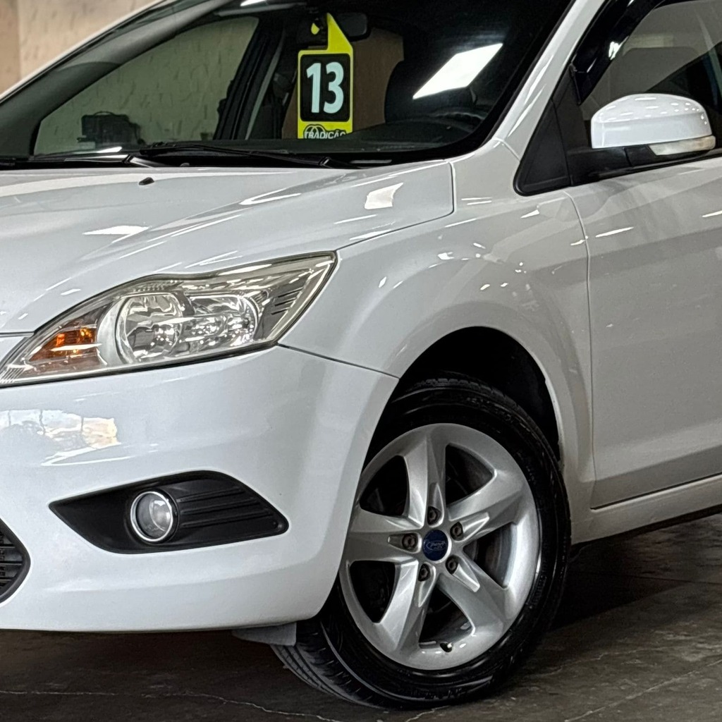 Ford Focus Hatch Glx 1.6 Flex 5M (Manual – Impecável – Interna em Couro)