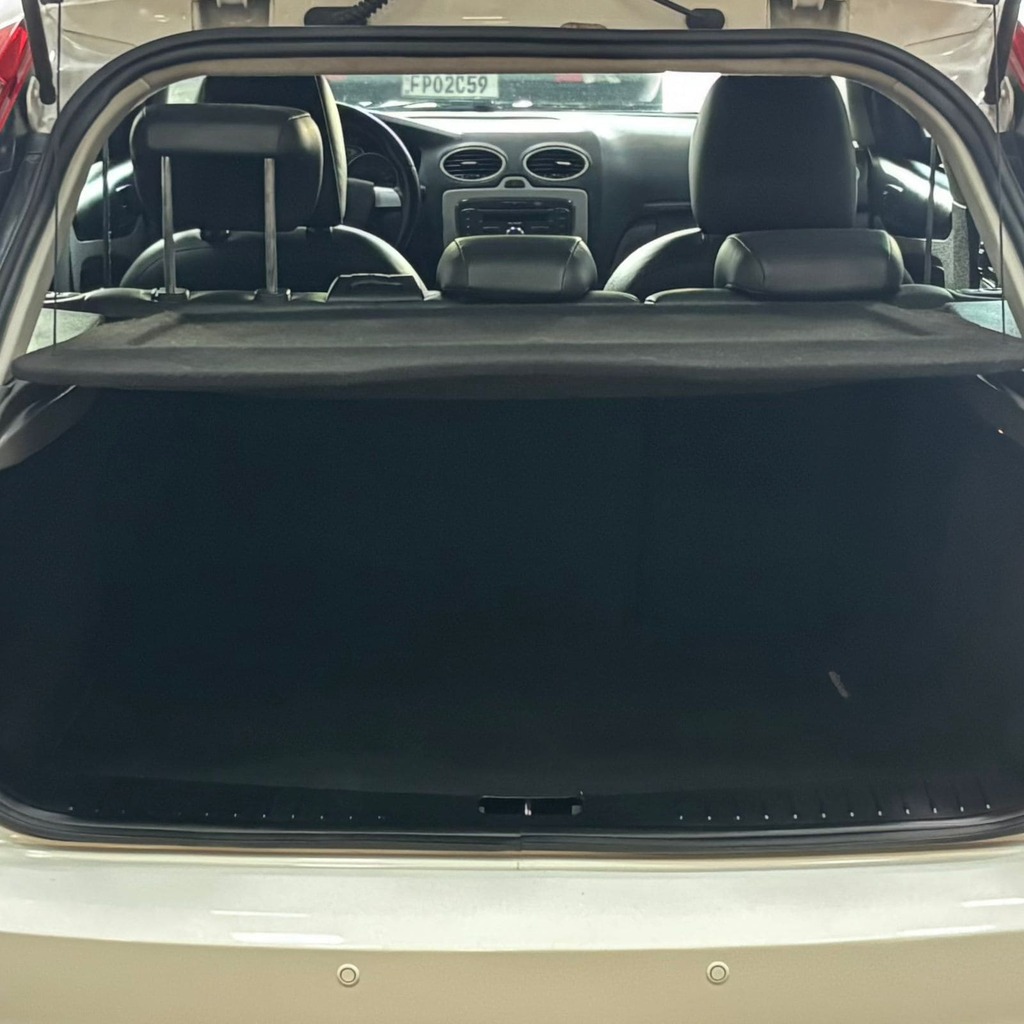 Ford Focus Hatch Glx 1.6 Flex 5M (Manual – Impecável – Interna em Couro)