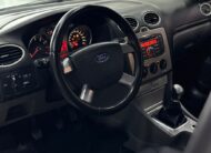 Ford Focus Hatch Glx 1.6 Flex 5M (Manual – Impecável – Interna em Couro)