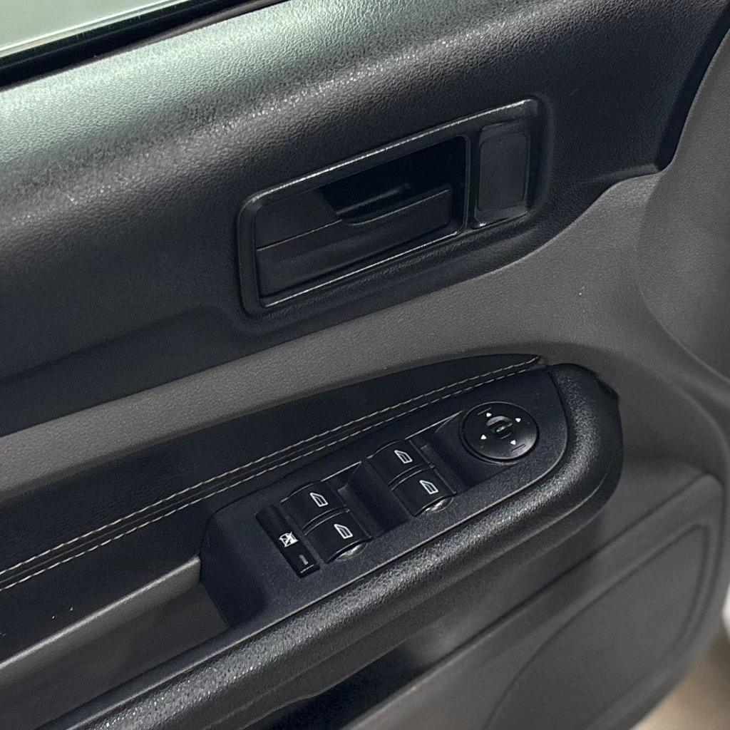 Ford Focus Hatch Glx 1.6 Flex 5M (Manual – Impecável – Interna em Couro)