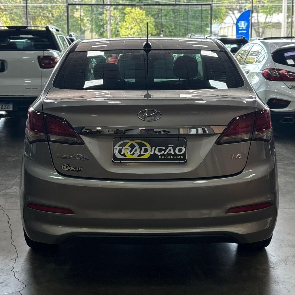 Hyundai Hb20s Comfort Plus 1.6 Flex 4P 6M (Impecável – Manual – Completo)