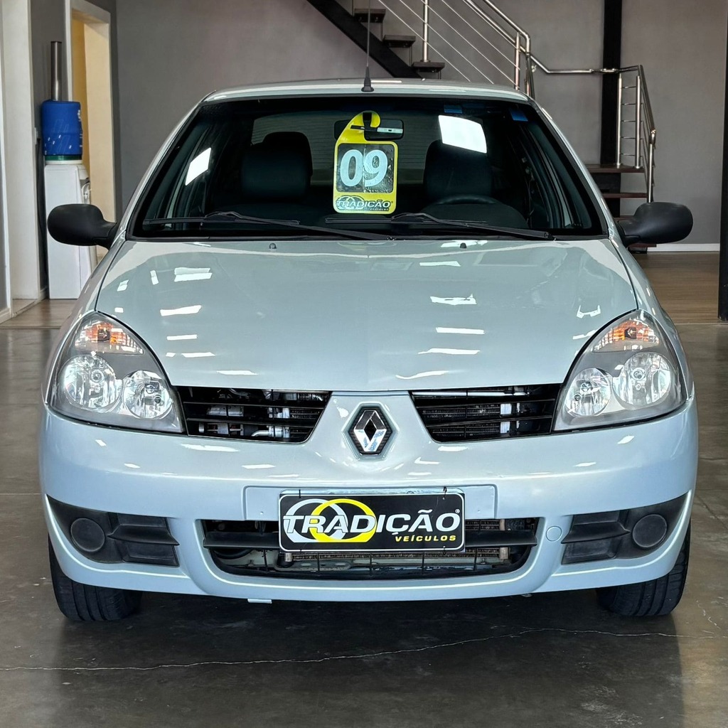 Renault Clio Sedan Expression 1.6 Flex (Impecável – Completo)