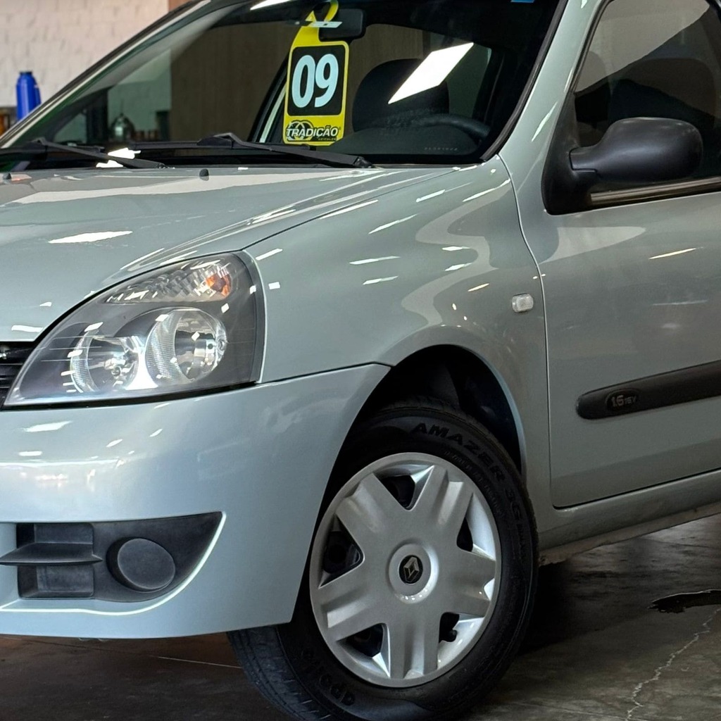 Renault Clio Sedan Expression 1.6 Flex (Impecável – Completo)
