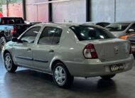 Renault Clio Sedan Expression 1.6 Flex (Impecável – Completo)