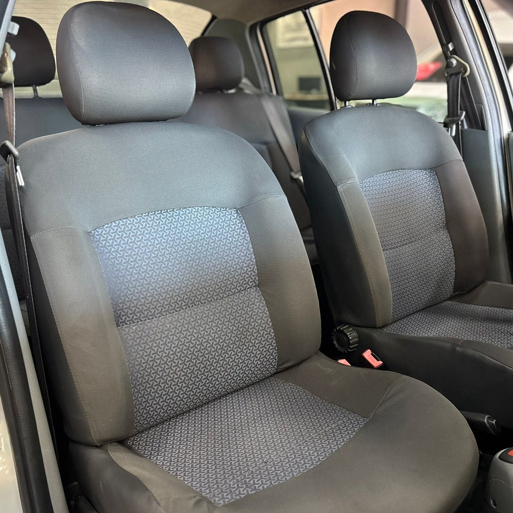 Renault Clio Sedan Expression 1.6 Flex (Impecável – Completo)