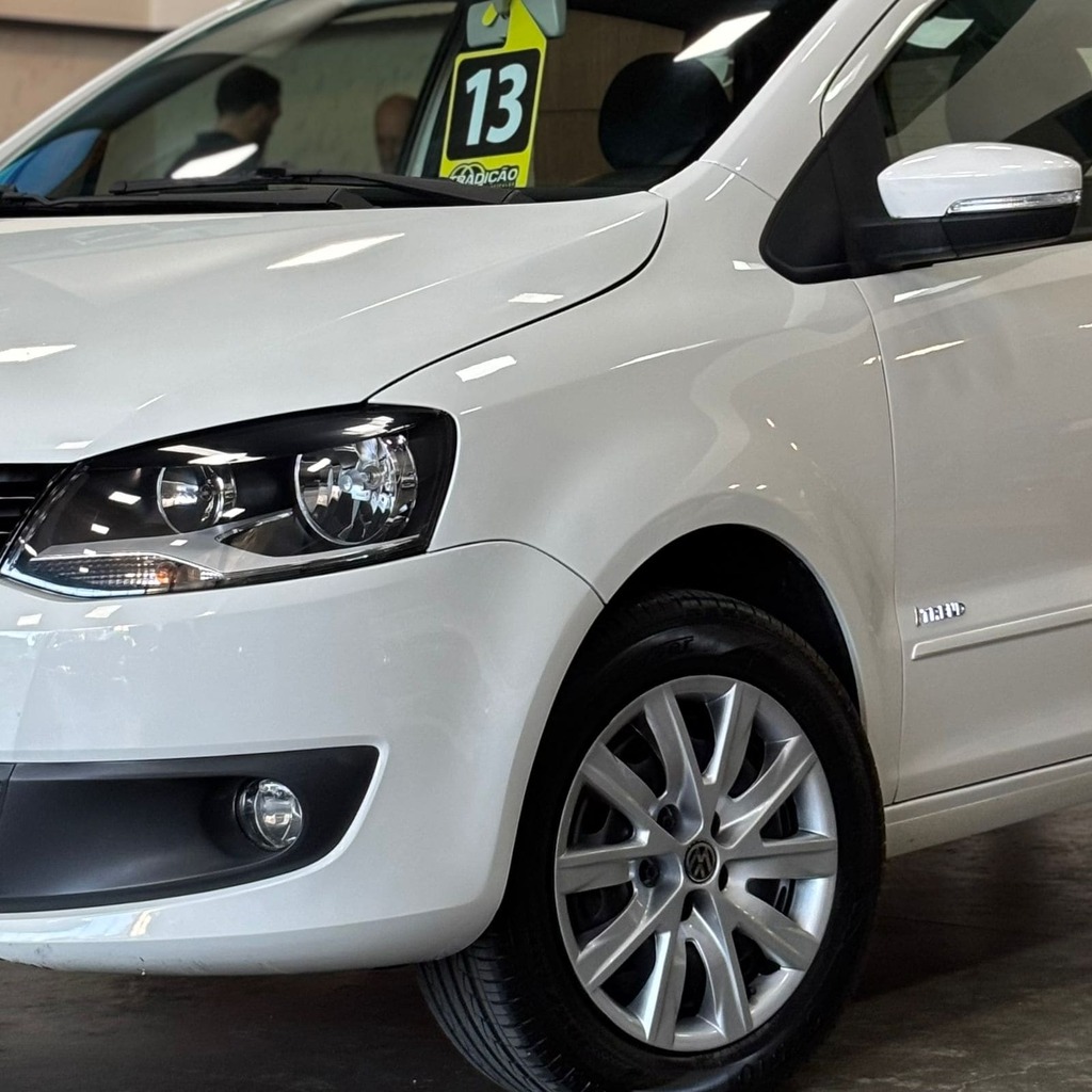 Volkswagen Fox 1.6 MI 8v Flex (Impecável – Completo – Manual)