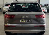 Audi Q7 Ambition Quattro TFSi 3.0 V6  7 Lugares (Impecável – Revisões na Concessionária)