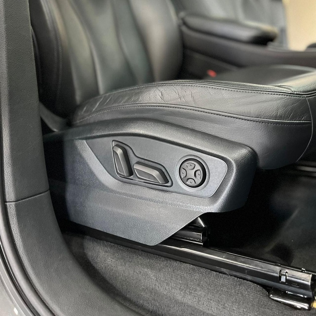 Audi Q7 Ambition Quattro TFSi 3.0 V6  7 Lugares (Impecável – Revisões na Concessionária)