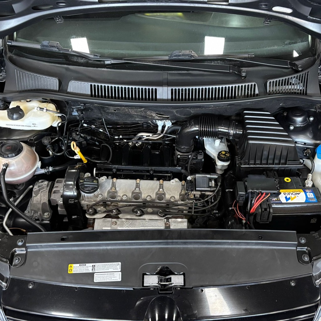 Volkswagen Fox Connect Manual 5M 1.6 Flex (Impecável – Completo)