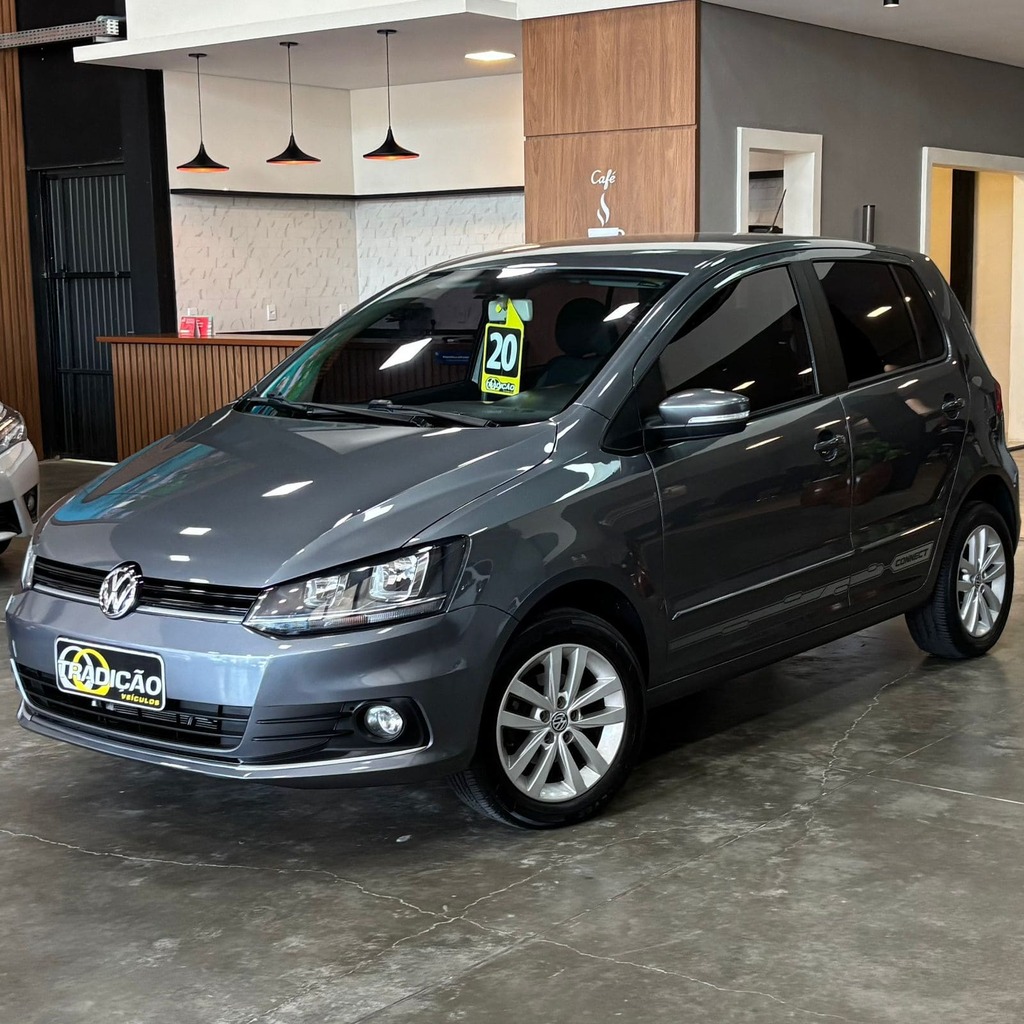 Volkswagen Fox Connect Manual 5M 1.6 Flex (Impecável – Completo)