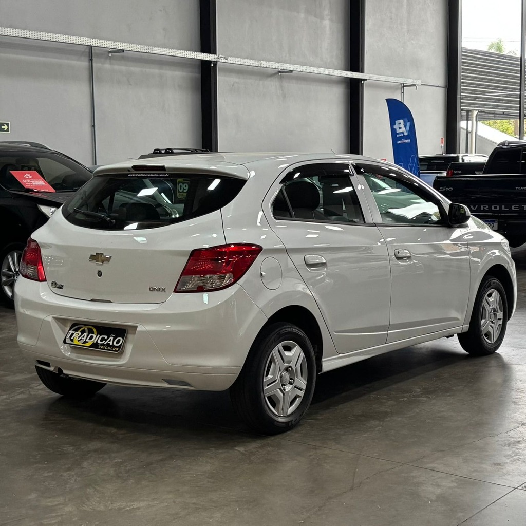 Chevrolet Onix Ls Mpfi Flex 1.0 (Impecável – Completo – Econômico)