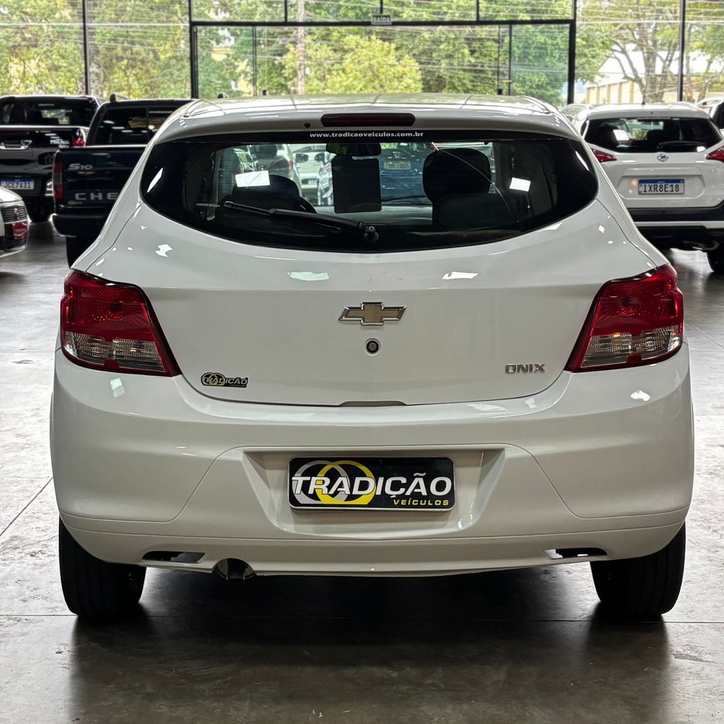 Chevrolet Onix Ls Mpfi Flex 1.0 (Impecável – Completo – Econômico)
